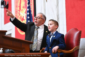 Senate Texas resolution, House raw milk bill stir debate during Friday floor sessions